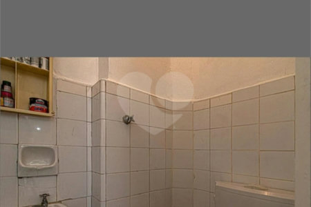 Apartamento à venda com 3 quartos, sendo 1 suíte,  em Aclimação, São Paulo, SP