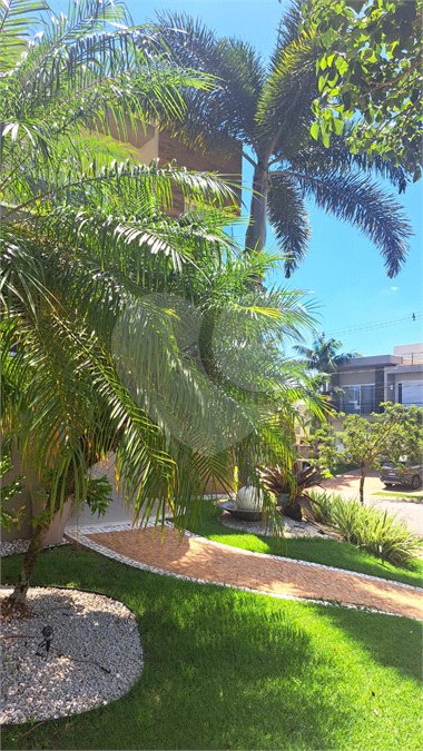 Casa à venda com 4 quartos, sendo 3 suítes,  no condomínio Res. Luzern, Campinas - SP