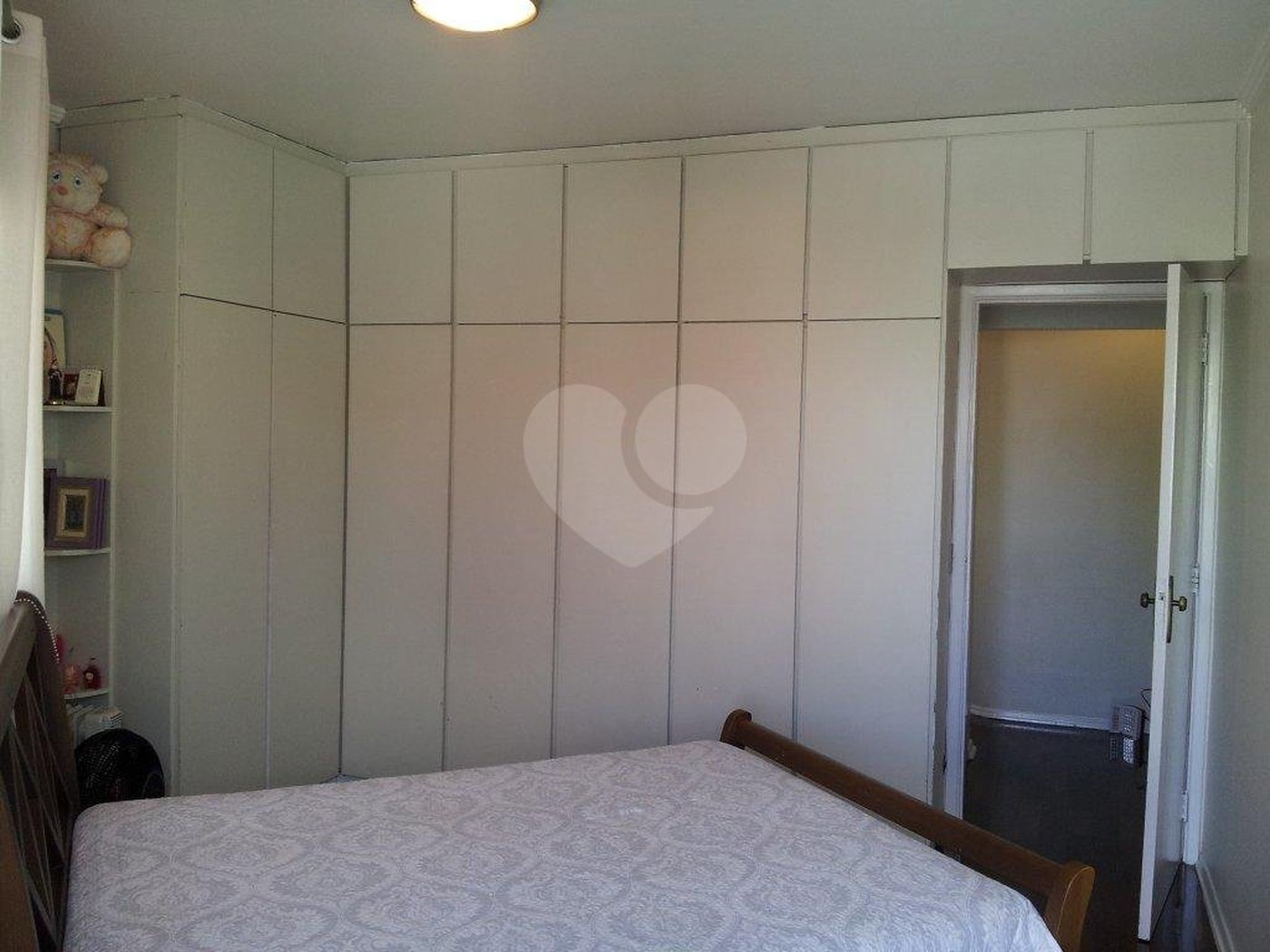 Casa à venda com 4 quartos, sendo 2 suítes, no condomínio Travessa Mário Antônio Correia,174, São Paulo - SP