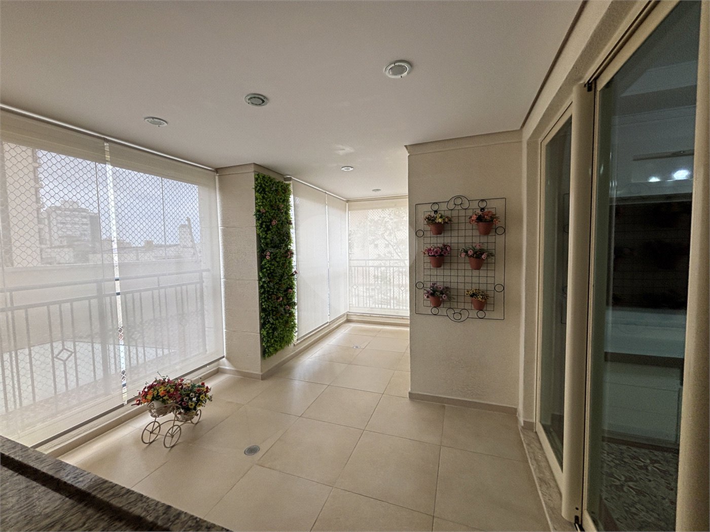 Apartamento à venda com 3 quartos, sendo 2 suítes, em Santana, São Paulo, SP