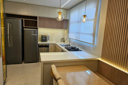 Apartamento à venda com 3 quartos, sendo 1 suíte, em Santo Amaro, São Paulo, SP