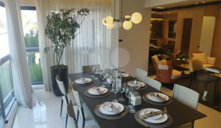 Apartamento à venda com 3 quartos, sendo 2 suítes,  em Jardim das Acácias, São Paulo, SP