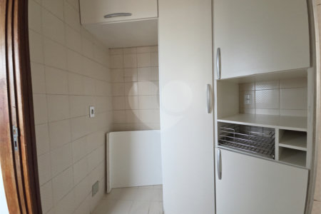 Apartamento à venda com 3 quartos, sendo 2 suítes, no Centro, Sorocaba, SP