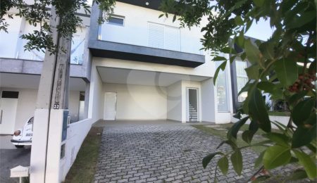 Casa à venda com 3 suítes no condomínio Terras de São Francisco, Sorocaba - SP
