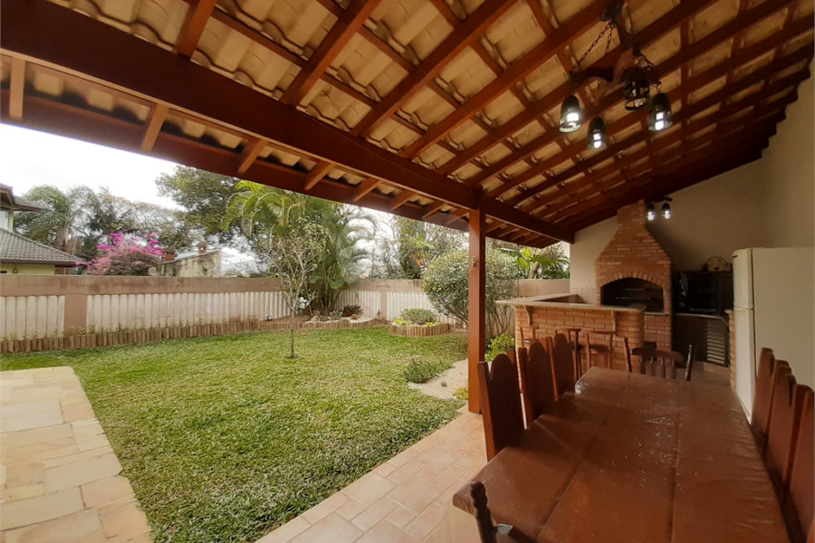 Casa à venda com 4 quartos, sendo 2 suítes,  em Jardim Floresta, São Paulo, SP