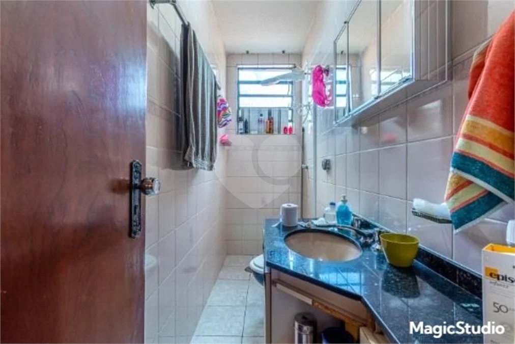Casa com 175m², 4 dormitórios, sendo 3 suítes, 2 vagas de garagem, à venda na Vila Formosa.