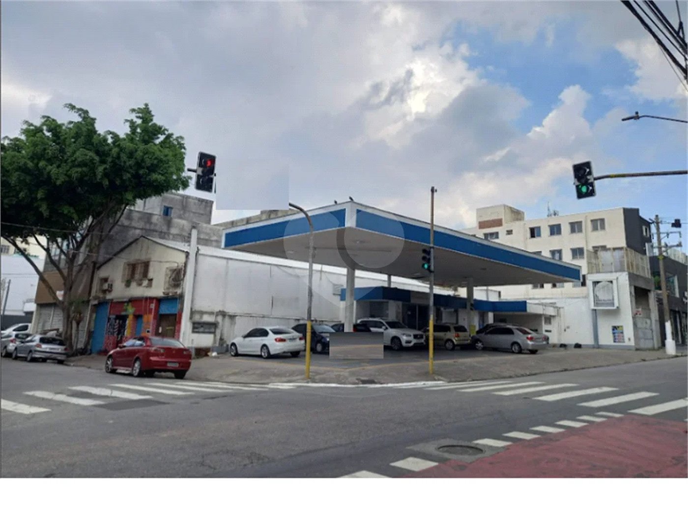 Espaço ideal para posto de gasolina, farmácia e loja no Bom Retiro