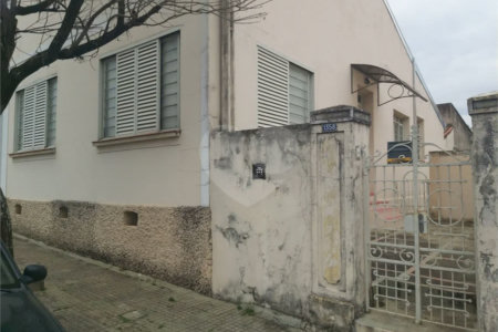 Casa térrea a venda no centro de São Carlos com 3 quartos