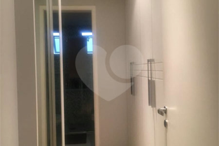 Apartamento à venda com 3 suítes em Vila Bertioga, São Paulo, SP