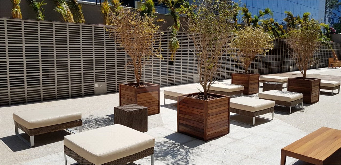 Apartamento à venda com 4 quartos, sendo 2 suítes, em Santo Amaro, São Paulo, SP