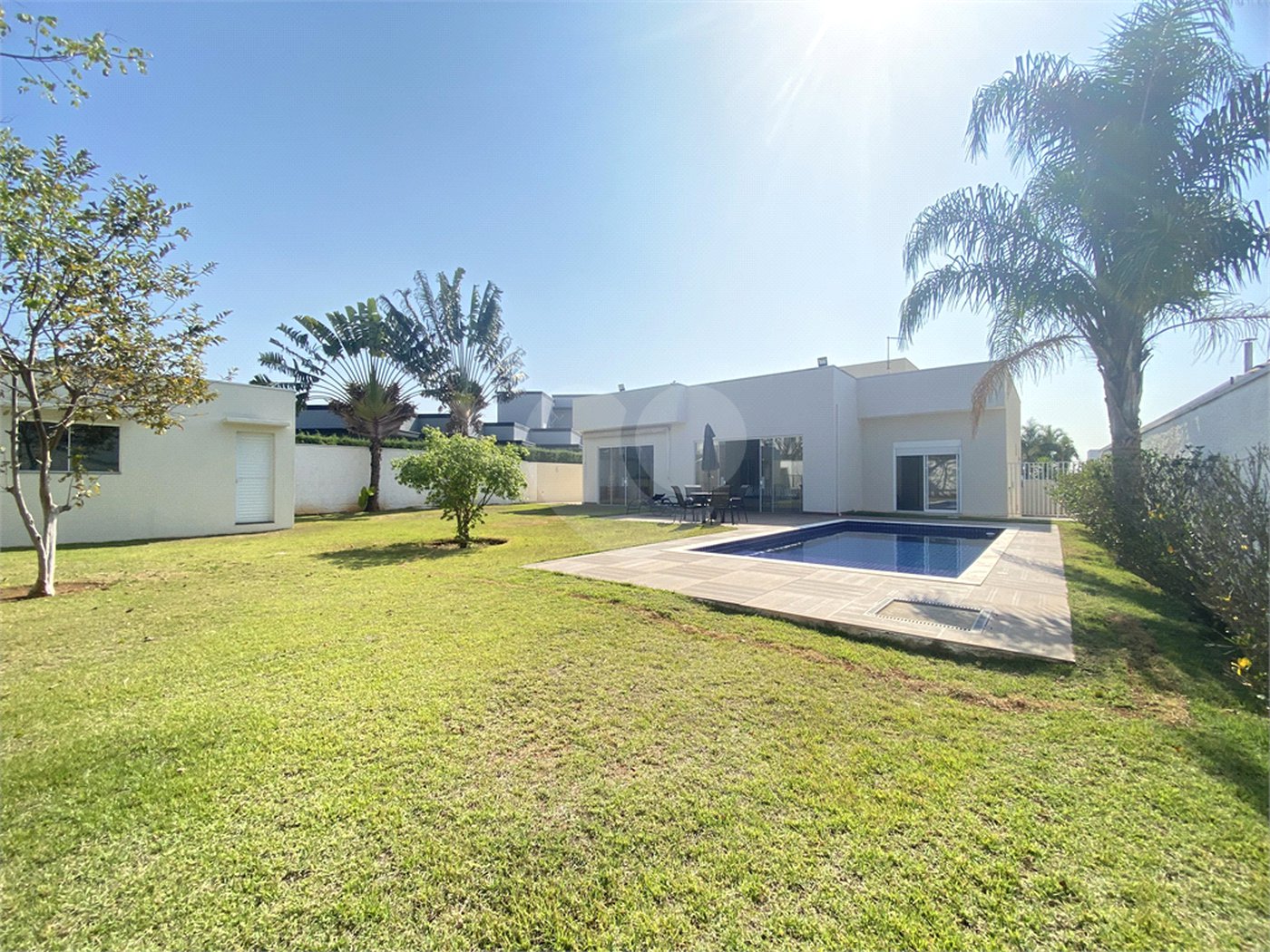 Casa à venda com 3 suítes no condomínio Palmeiras Imperiais, Salto - SP