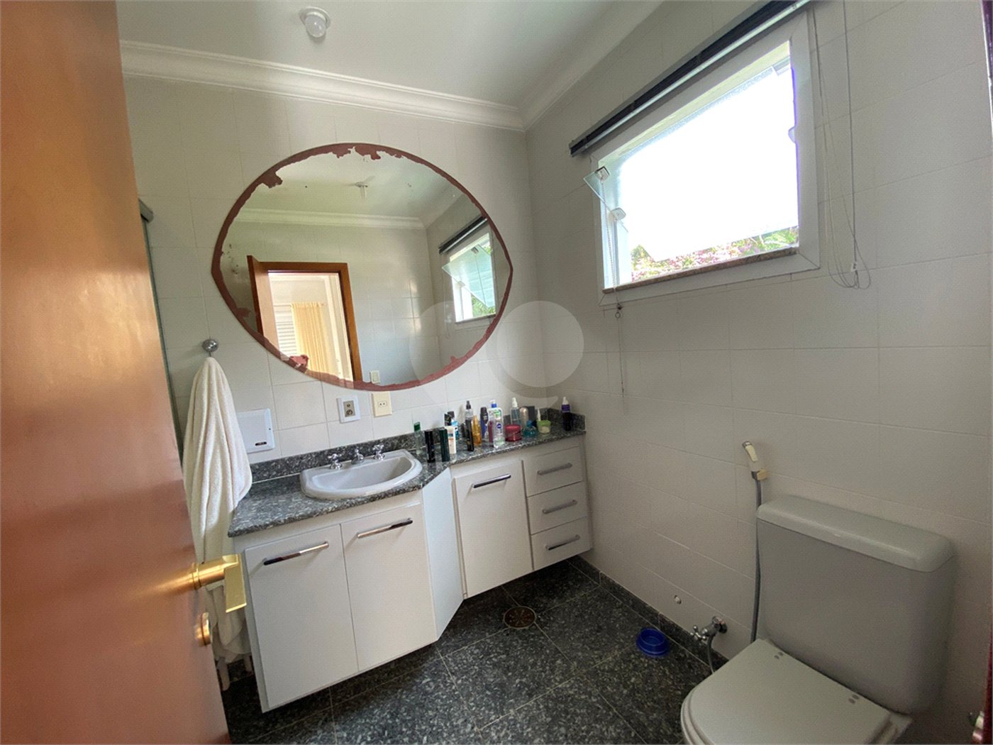 Sobrado à venda com 4 quartos, sendo 1 suíte, em Horto, São Paulo, SP