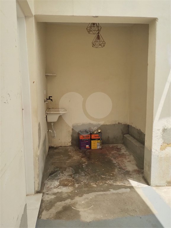 Casa Térrea à venda com 1 quarto em Vila Nivi, São Paulo, SP