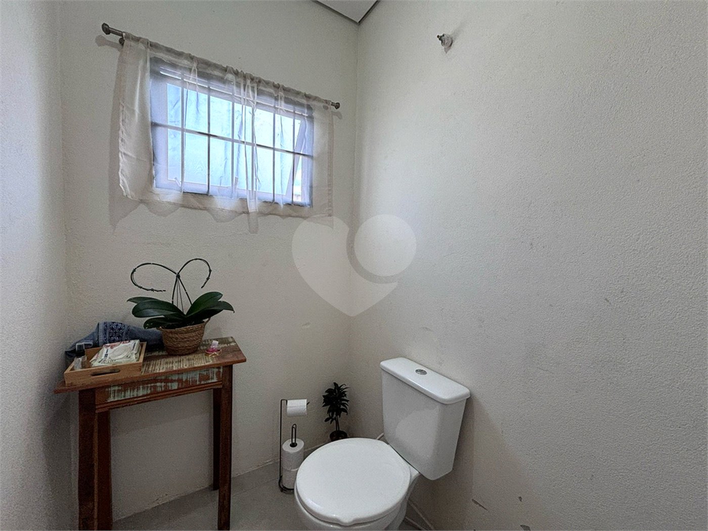 Casa à venda com 2 suítes em Jardim Estância Brasil, Atibaia, SP