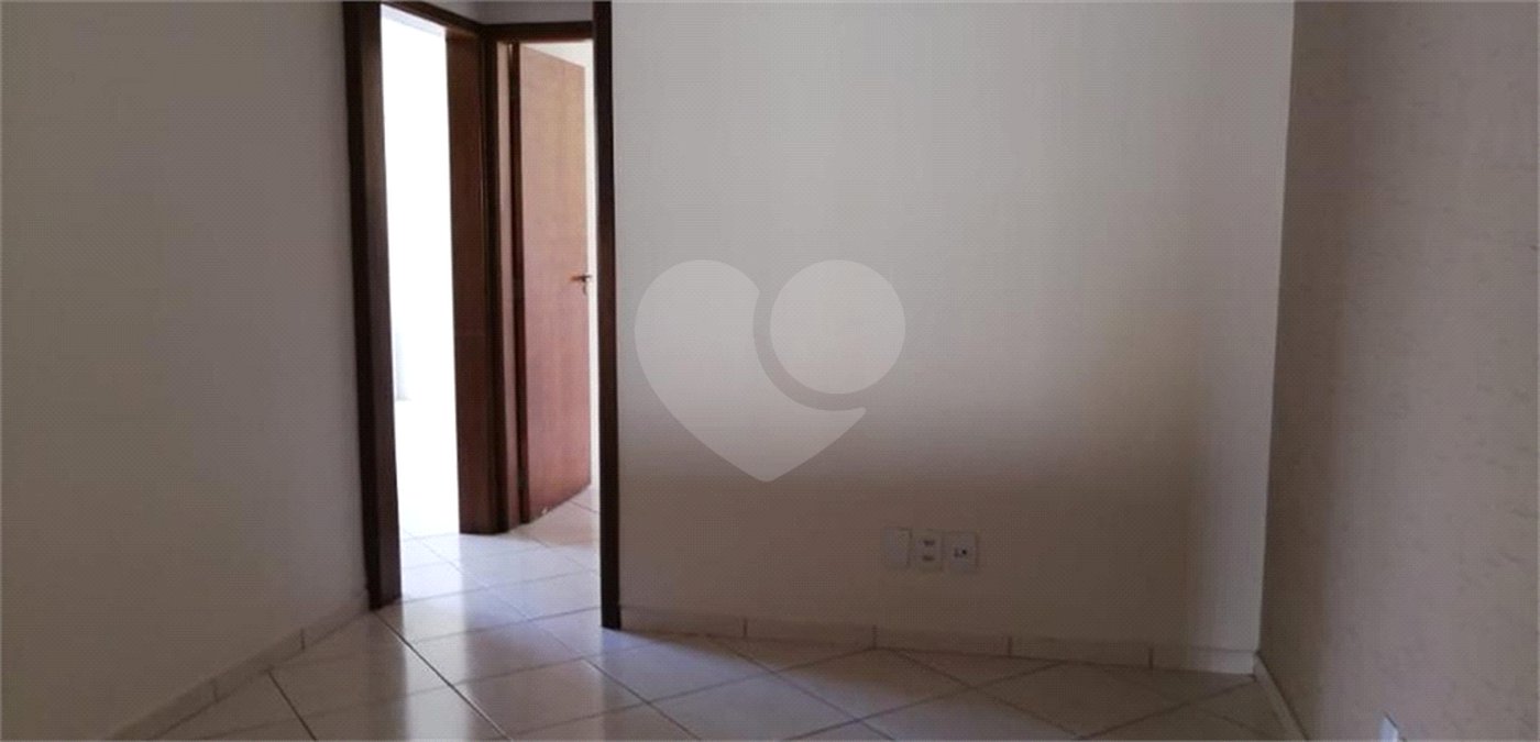 Casa à venda com 4 quartos em João XXIII, Vinhedo, SP