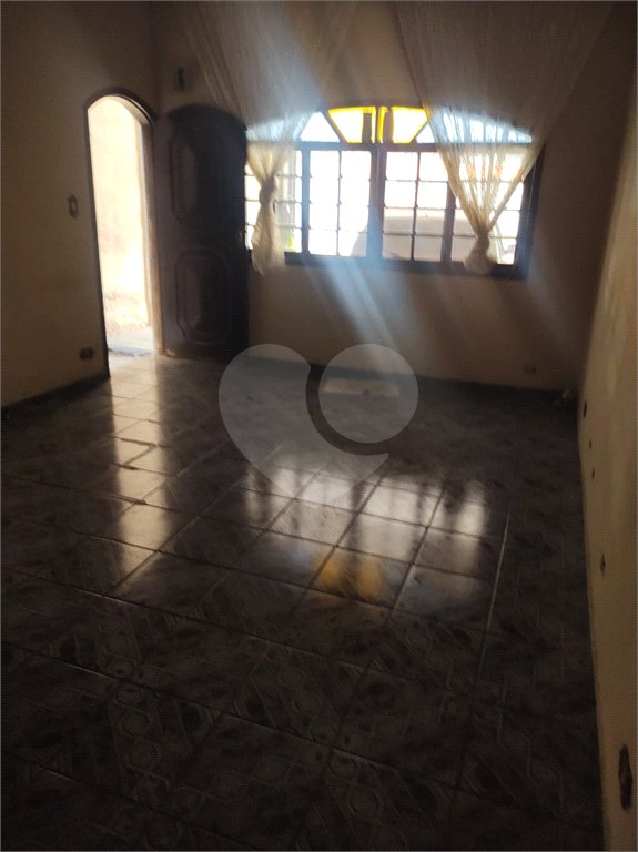 Casa à venda com 3 quartos, sendo 1 suíte, em Parque Piratininga, Itaquaquecetuba, SP