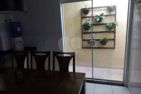 Sobrado à venda com 3 suítes em Vila Mazzei, São Paulo, SP