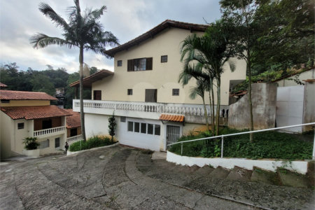 Casa de Vila para alugar com 6 quartos, sendo 4 suítes, em Tucuruvi, São Paulo, SP