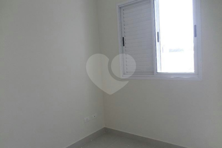 Casa à venda com 2 quartos no condomínio Maracujas, São Paulo - SP