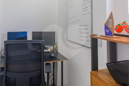 Apartamento à venda com 3 quartos, sendo 1 suíte, em Alto da Boa Vista, São Paulo, SP