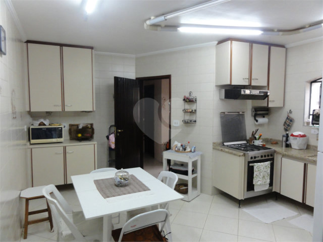 Sobrado à venda com 3 quartos, sendo 1 suíte,  em Tremembé, São Paulo, SP