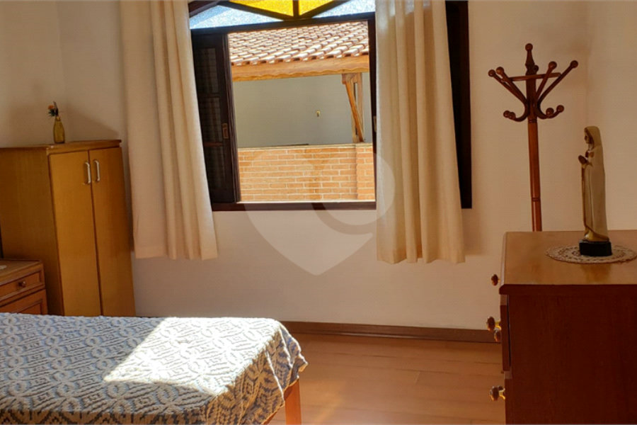 Sobrado à venda com 3 quartos, sendo 1 suíte, em Tremembé, São Paulo, SP