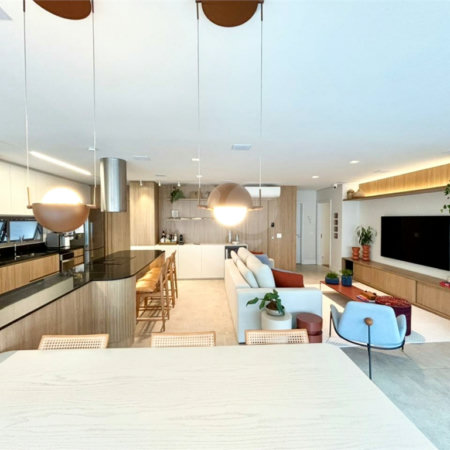 Apartamento à venda com 3 suítes em Moema, São Paulo, SP