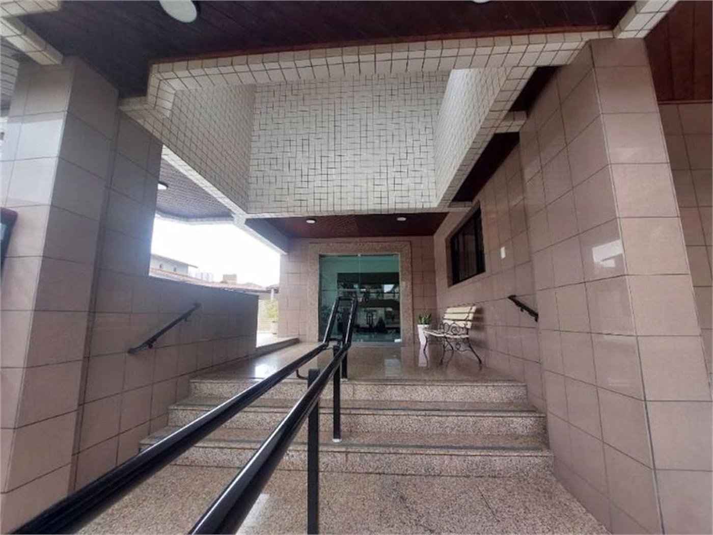 Apartamento Residencial à venda, Boqueirão, Praia Grande - AP0408.