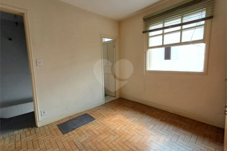 Casa à venda com 3 quartos em Água Branca, São Paulo, SP