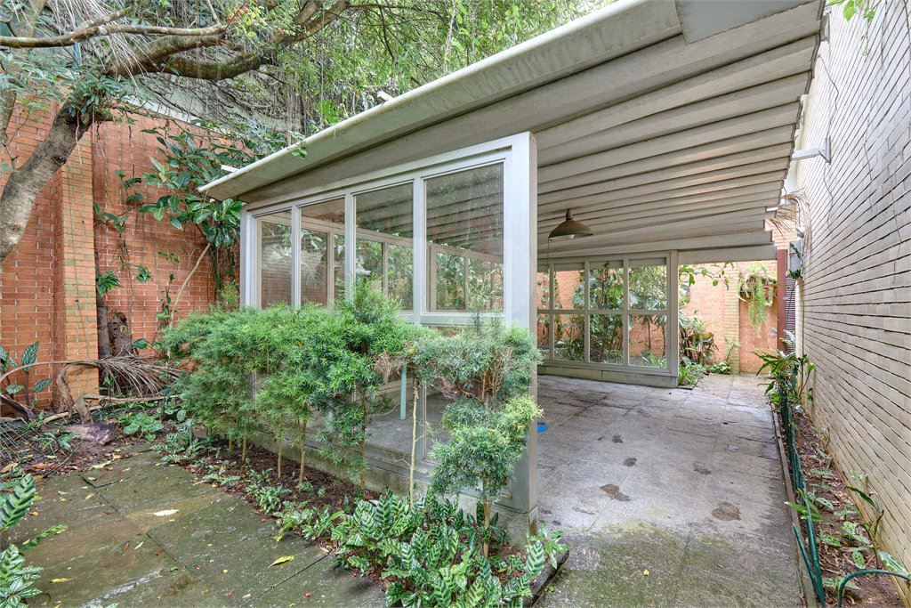 Casa Térrea à venda com 3 quartos, sendo 1 suíte, em Chácara Monte Alegre, São Paulo, SP