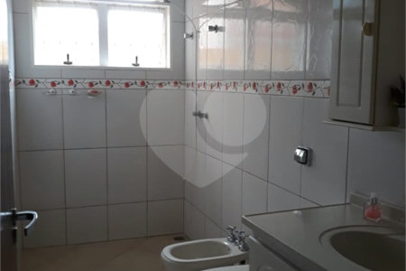 Sobrado à venda com 4 quartos, sendo 2 suítes, em Jardim dos Pinheiros, Atibaia, SP