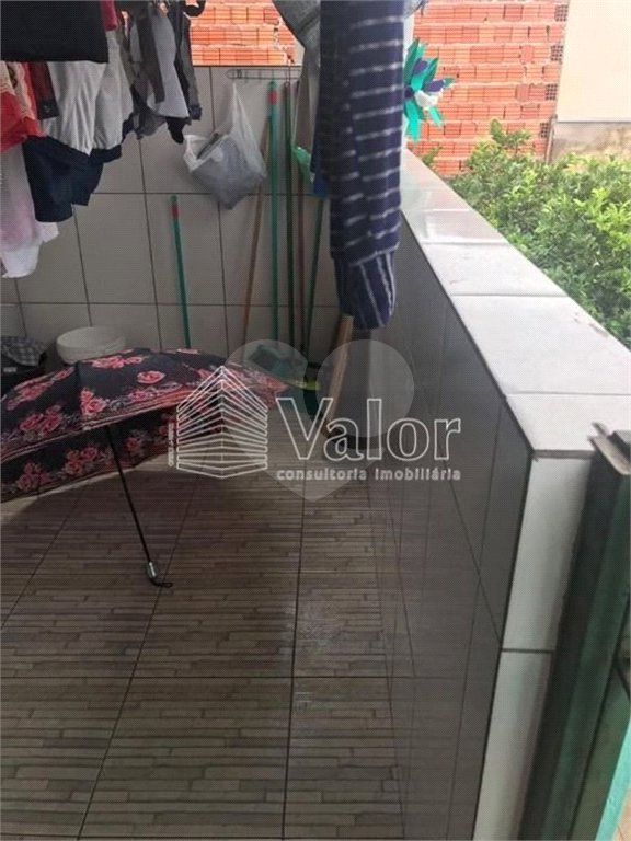 Sobrado para venda.