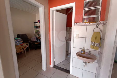 Casa à venda com 3 quartos, sendo 1 suíte, em Vila Rosa, Itapetininga, SP