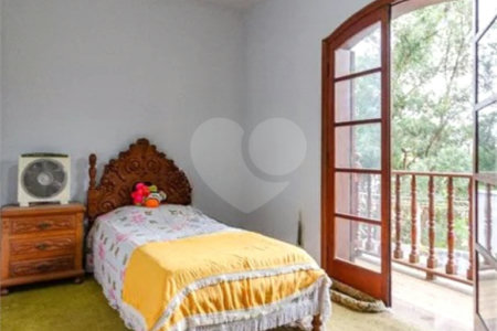 Casa à venda ou para alugar com 4 suítes em Vila Comercial, São Paulo, SP