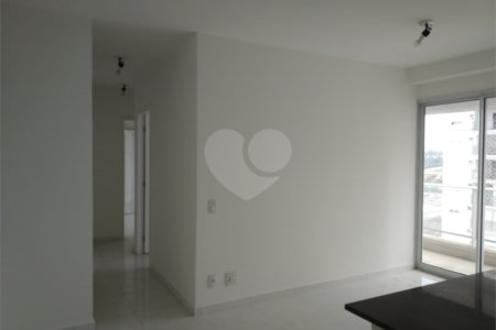 Apartamento para alugar com 2 quartos em Vila Anastácio, São Paulo, SP
