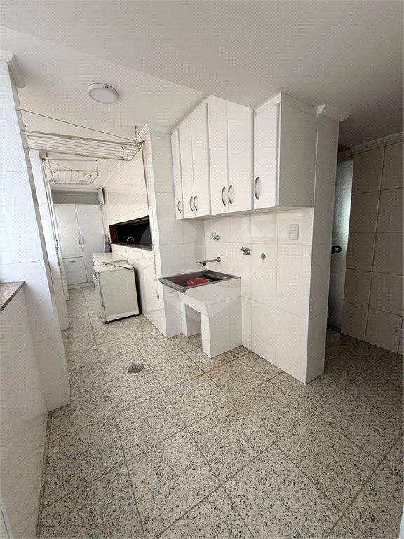 Apartamento à venda com 3 quartos, sendo 1 suíte, em Santa Cecília, São Paulo, SP
