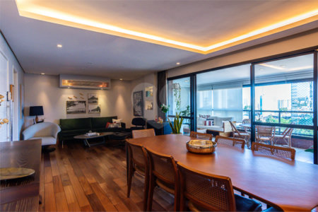 Apartamento à venda com 3 suítes em Granja Julieta, São Paulo, SP