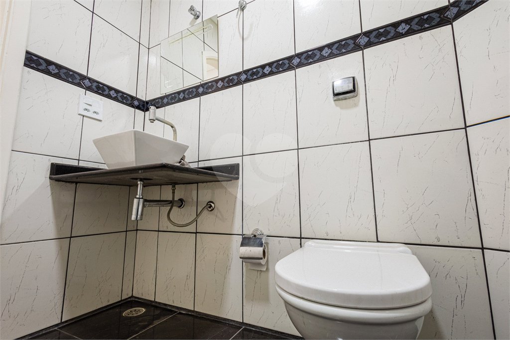 Casa à venda com 3 quartos, sendo 2 suítes, em Jardim Santa Cecília, Guarulhos, SP