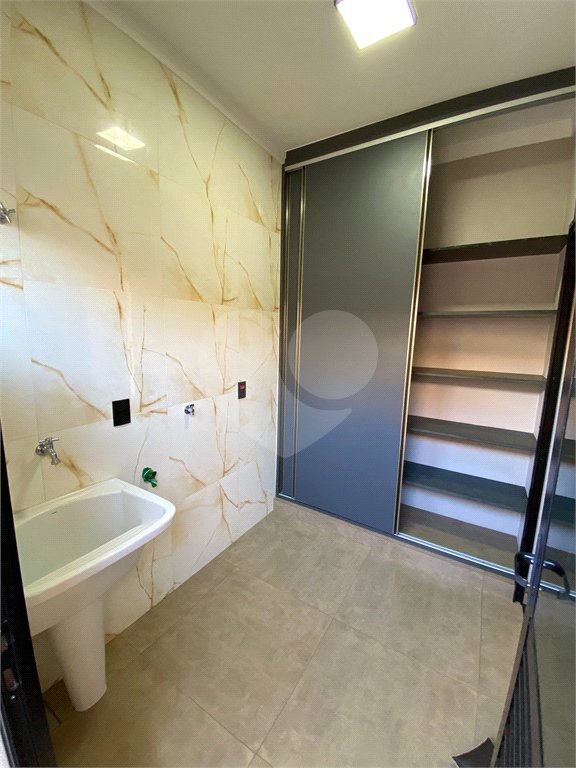 Casa à venda com 3 suítes no condomínio Lagos D Icaraí, Salto - SP
