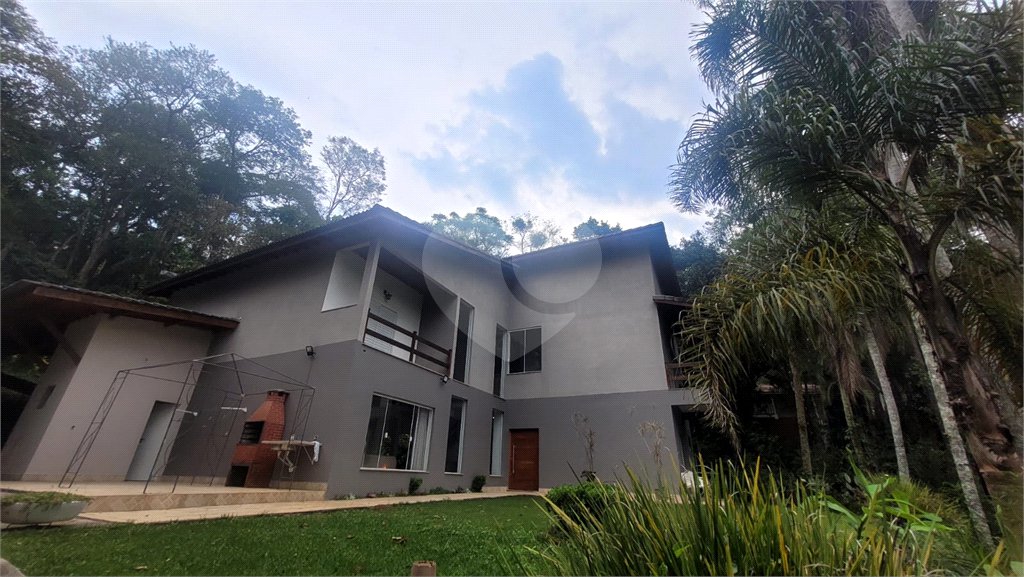 Casa à venda com 5 suítes no condomínio Associação Reserva das Hortênsias, Mairiporã - SP