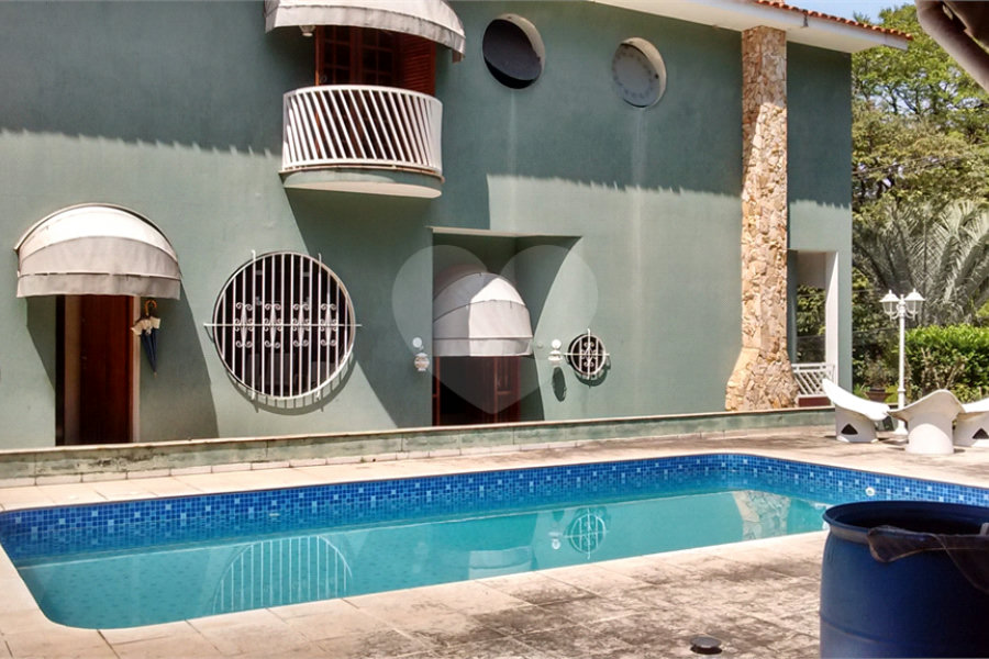Casa à venda com 5 quartos, sendo 2 suítes, em Horto Florestal, São Paulo, SP
