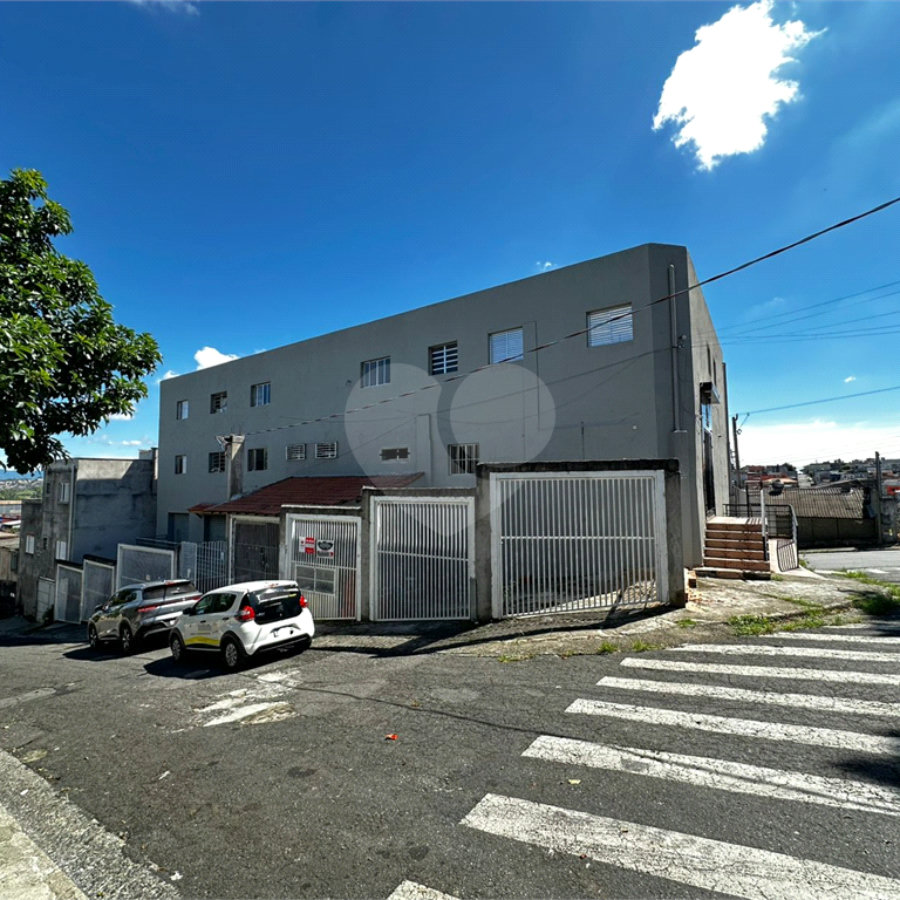 Apartamento para alugar com 3 quartos em Vila Monte Belo, Itaquaquecetuba, SP