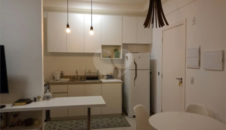 Apartamento à venda ou para alugar com 1 quarto em Granja Viana, Cotia, SP