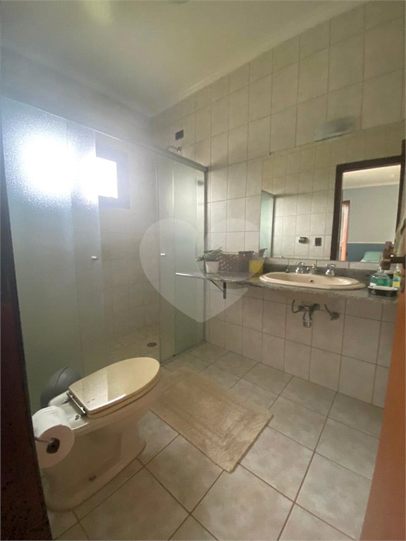 Casa à venda com 4 suítes no condomínio Vale da Santa Fé, Vinhedo - SP