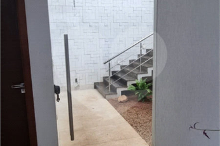 Casa à venda com 5 quartos, sendo 2 suítes, no condomínio Swiss Park, São Bernardo do Campo - SP
