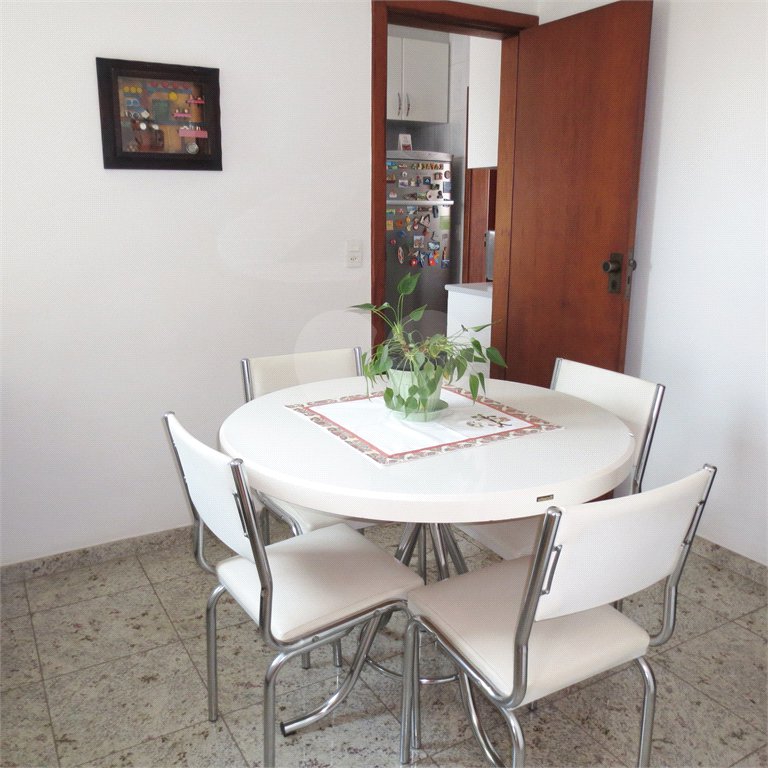 Apartamento à venda com 4 quartos, sendo 3 suítes,  em Saúde, São Paulo, SP
