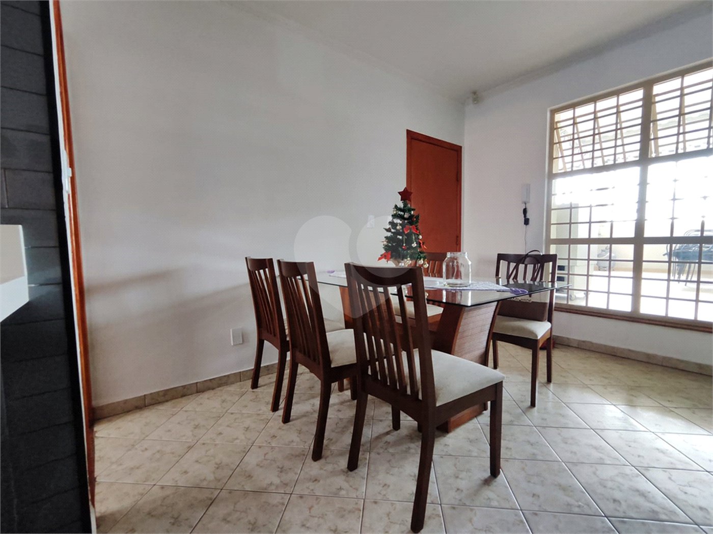 Sobrado à venda com 2 quartos em Jardim Emília, Sorocaba, SP