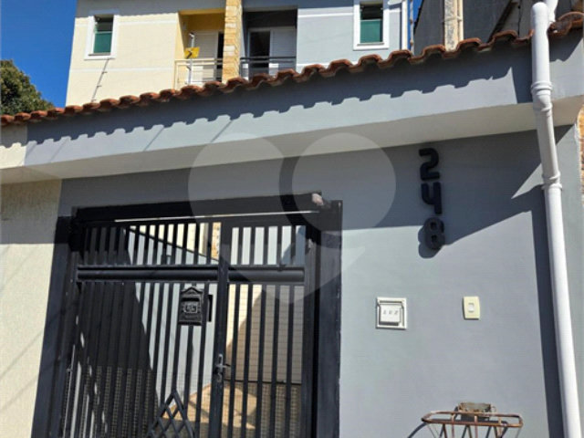 Sobrado à venda com 3 quartos, sendo 1 suíte,  em Vila Gustavo, São Paulo, SP