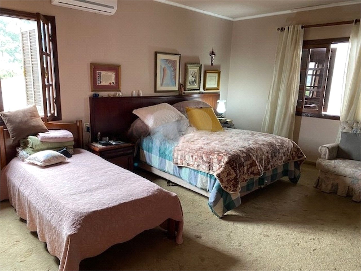 Sobrado à venda com 5 quartos, sendo 2 suítes, em Jardim São Bento, São Paulo, SP