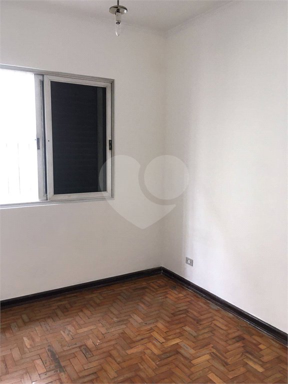 Casa à venda com 3 quartos, sendo 1 suíte, em Parque Bristol, São Paulo, SP